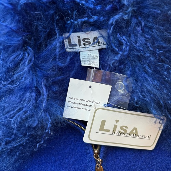 LISA INTERNATIONAL Wool Vest with Detachable Mongolian Lamb fur Collar - Picture 3 of 5